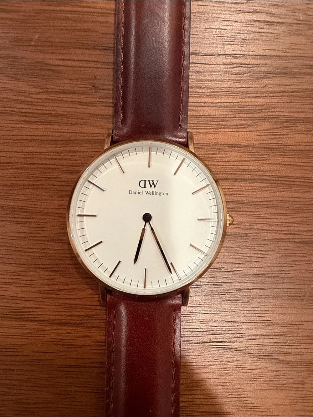 Daniel Wellington B36R8, never worn